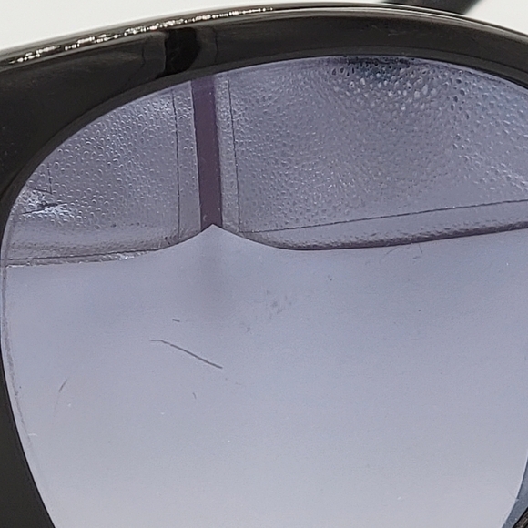 Guess 6069 Cat-Eye Black Sunglasses - Picture 12 of 15